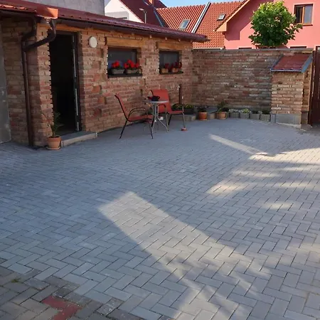 Apartman Lanzhot * Lanžhot