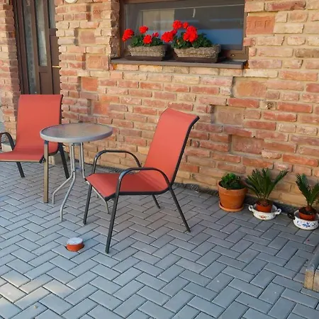 Homestay Apartman Lanzhot Lanzhot
