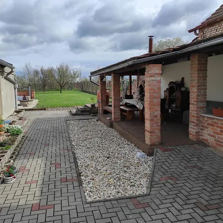 Homestay Apartman Lanzhot Lanzhot